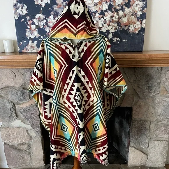 Alpaca blended Unisex Poncho Geometric Hooded - Picture 1 of 3